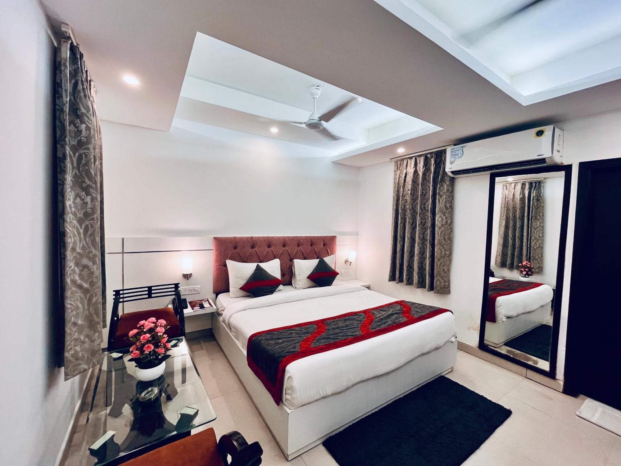Hotel The Gold Inn - Karol Bagh Delhi Dış mekan fotoğraf