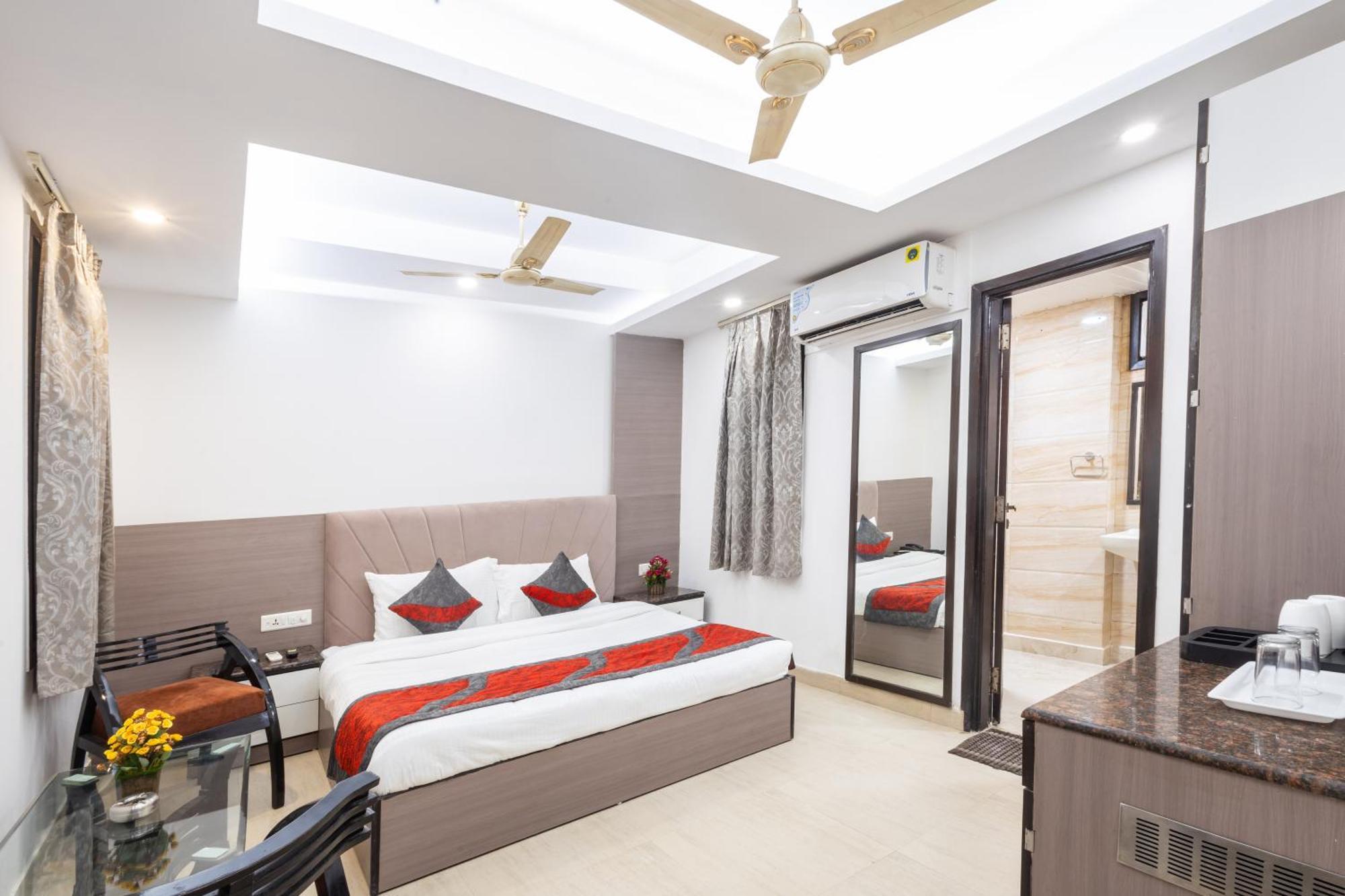Hotel The Gold Inn - Karol Bagh Delhi Dış mekan fotoğraf