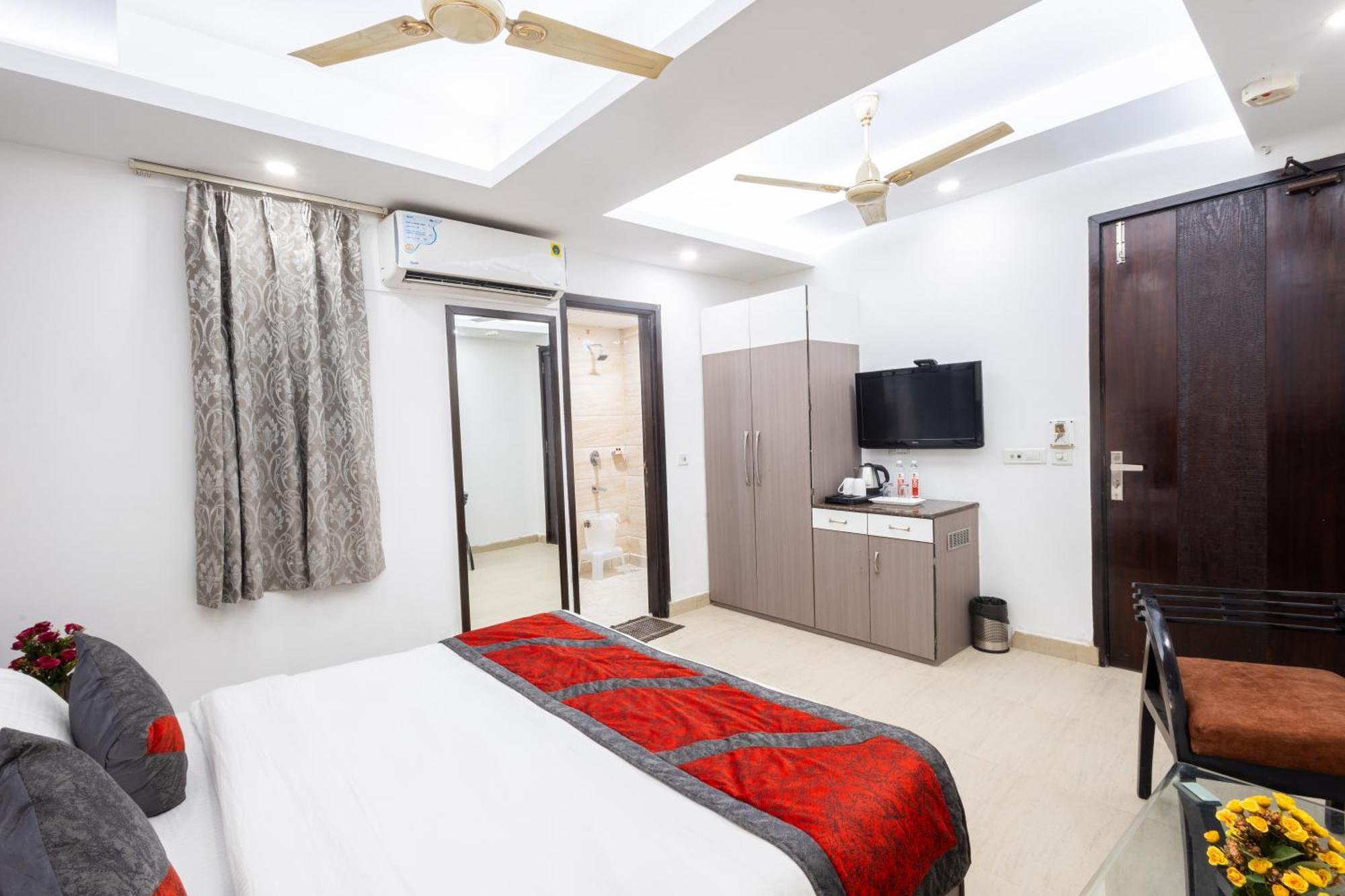 Hotel The Gold Inn - Karol Bagh Delhi Dış mekan fotoğraf