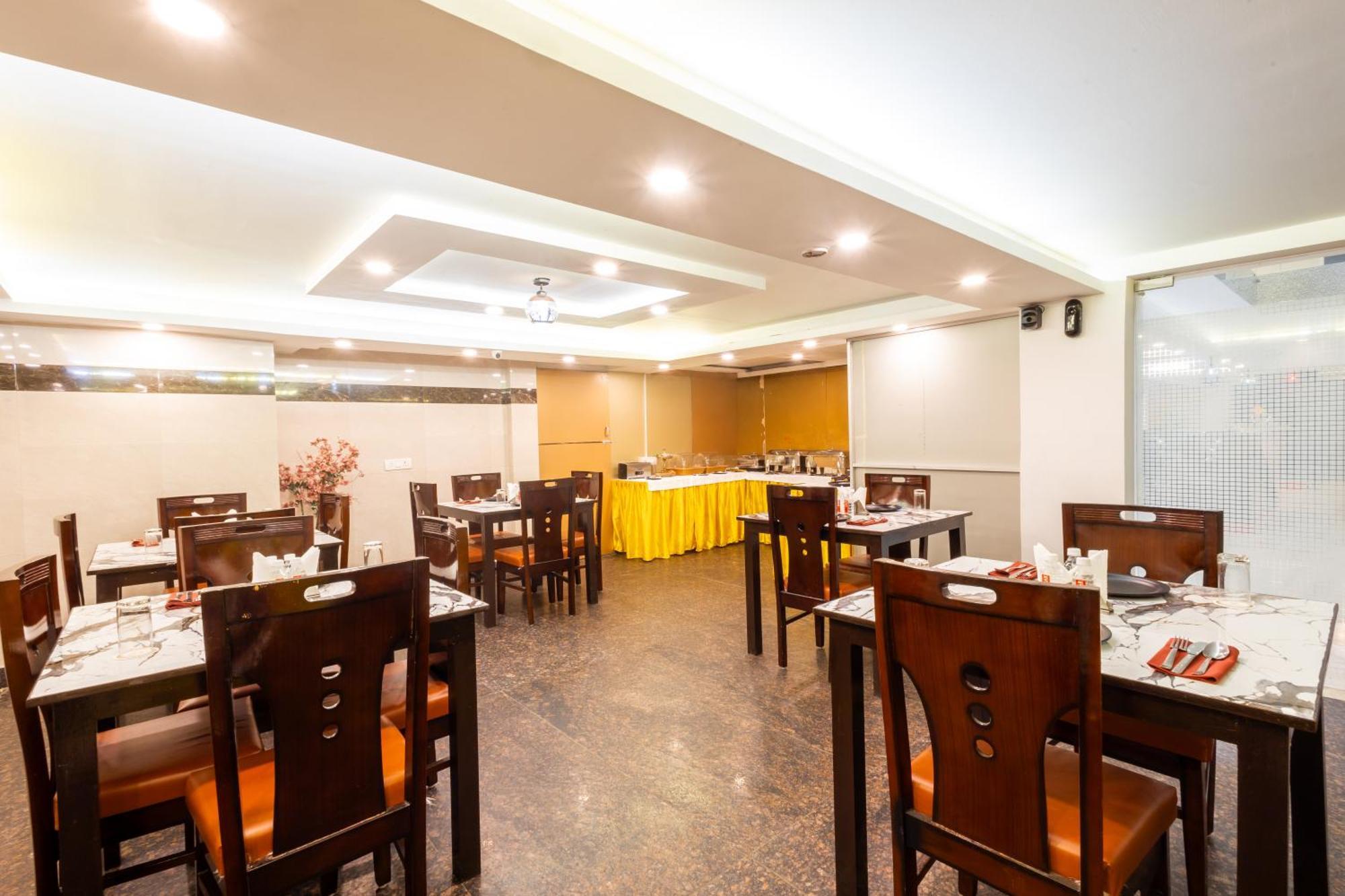 Hotel The Gold Inn - Karol Bagh Delhi Dış mekan fotoğraf