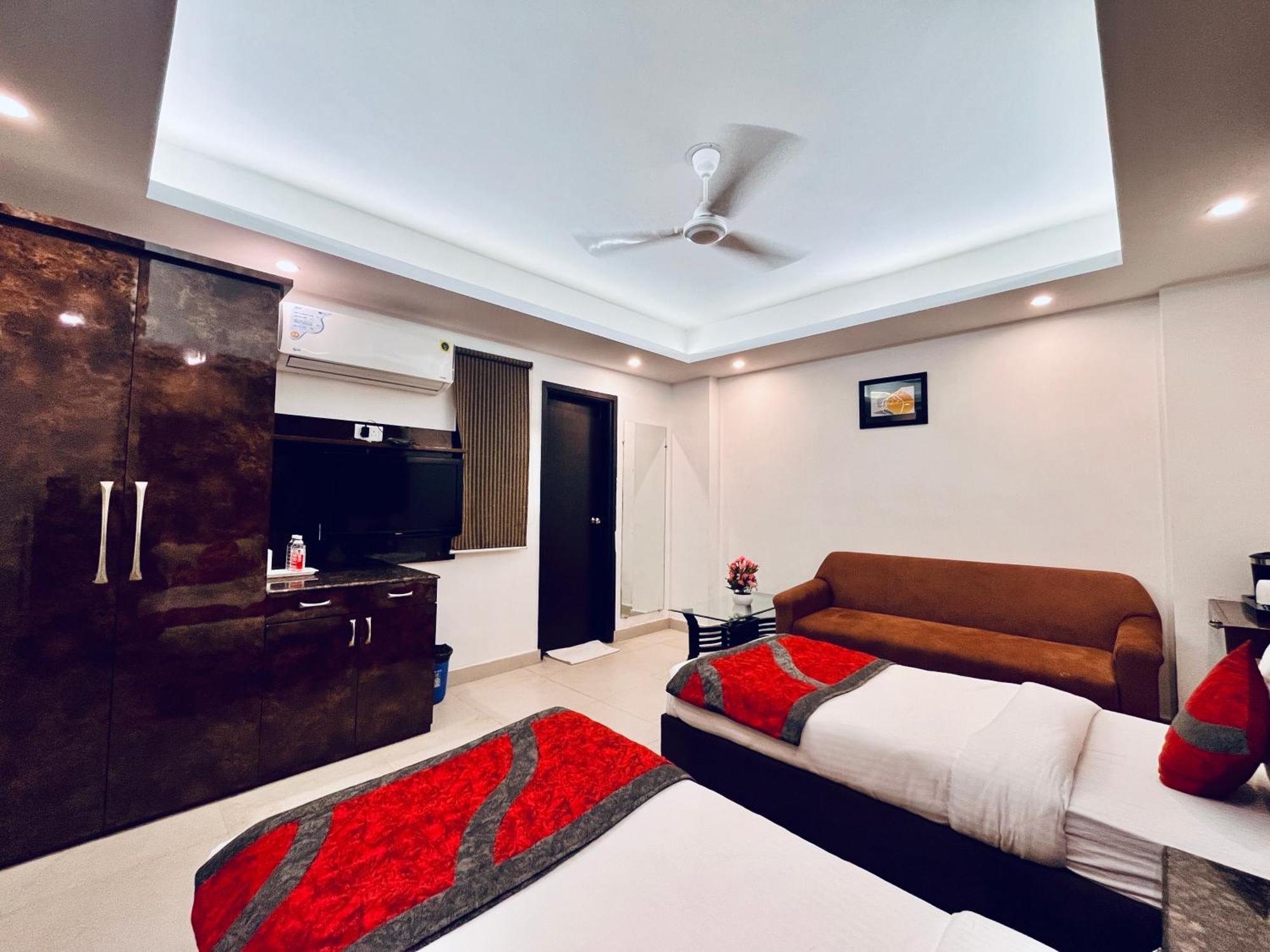 Hotel The Gold Inn - Karol Bagh Delhi Dış mekan fotoğraf
