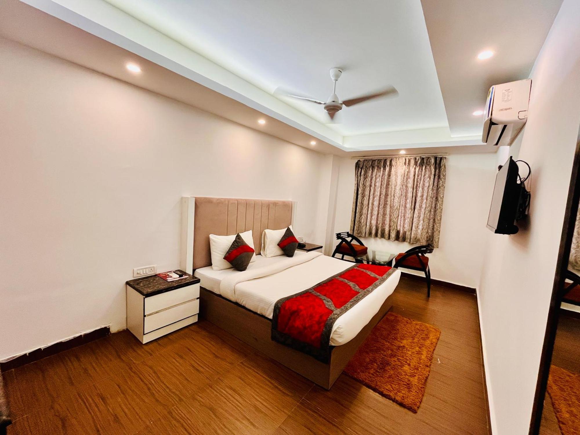 Hotel The Gold Inn - Karol Bagh Delhi Dış mekan fotoğraf